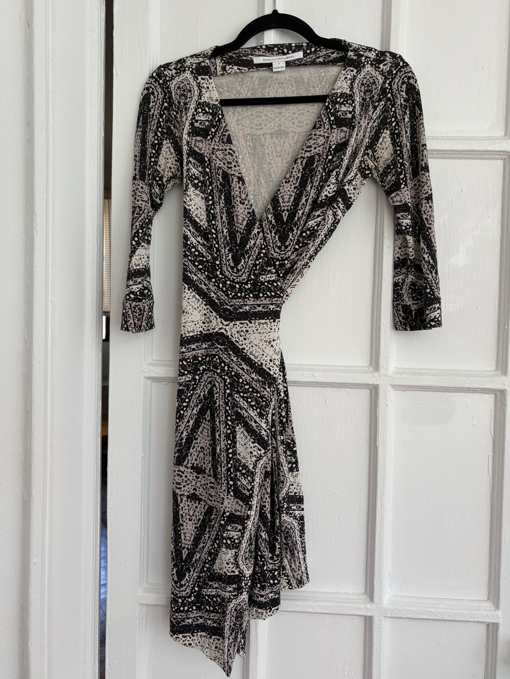 Vintage Diane Von Furstenberg Black and Cream Printed Wrap Dress